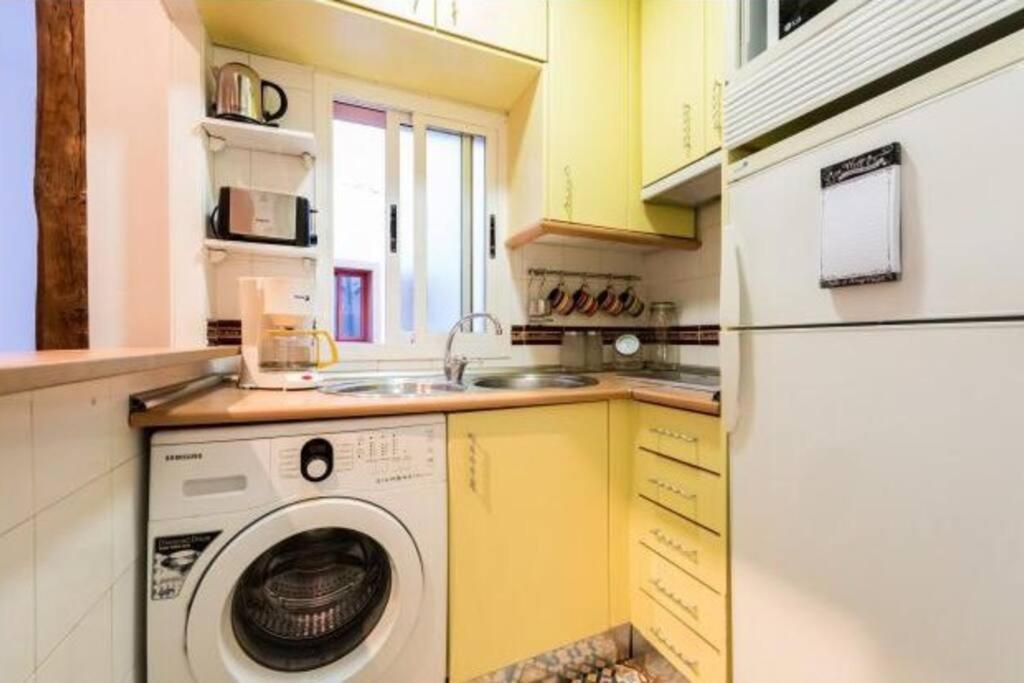 Luminoso Apartamento En Lavapies-Tirso De Molina Madrid Eksteriør billede