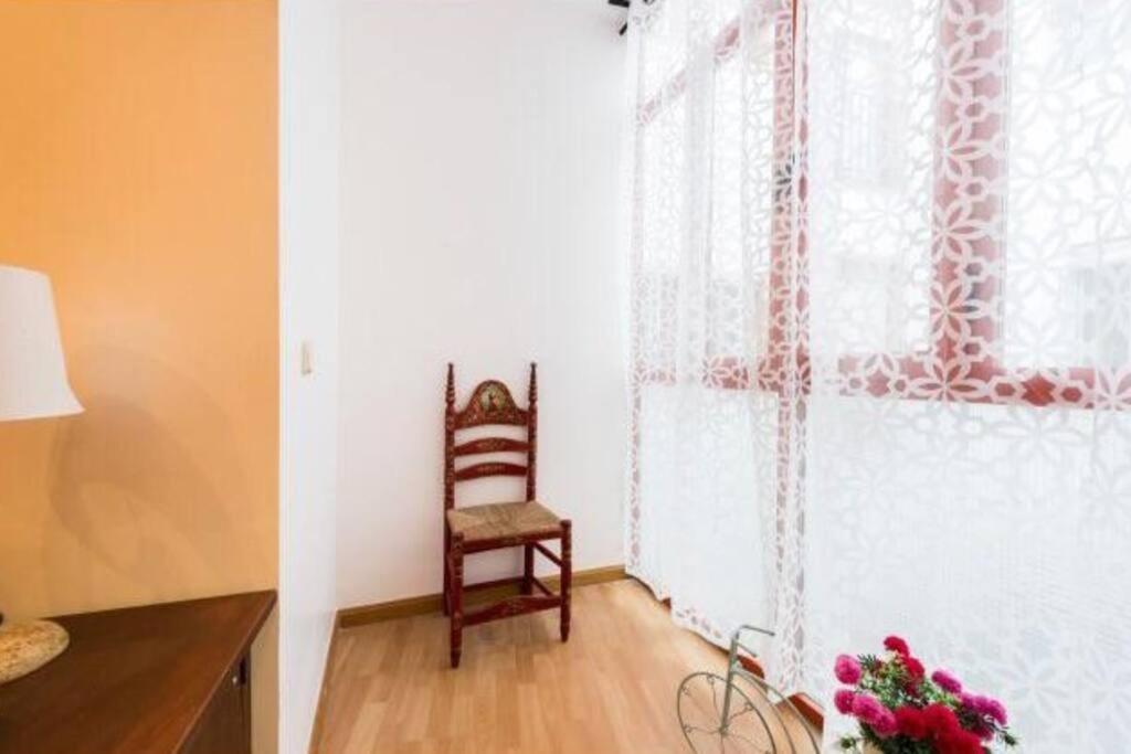 Luminoso Apartamento En Lavapies-Tirso De Molina Madrid Eksteriør billede